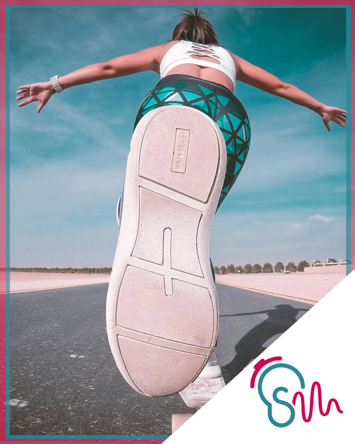 Practicar deporte con audífonos: consejos para cuidar tu salud auditiva